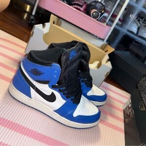 Air Jordan 1 Mid Game Royal
